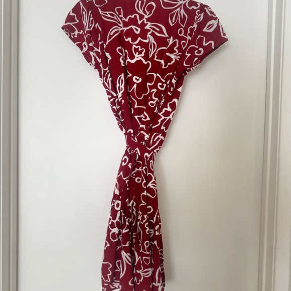 XIX Palms Louvre Party Dress in Red - Picture 4 of 5